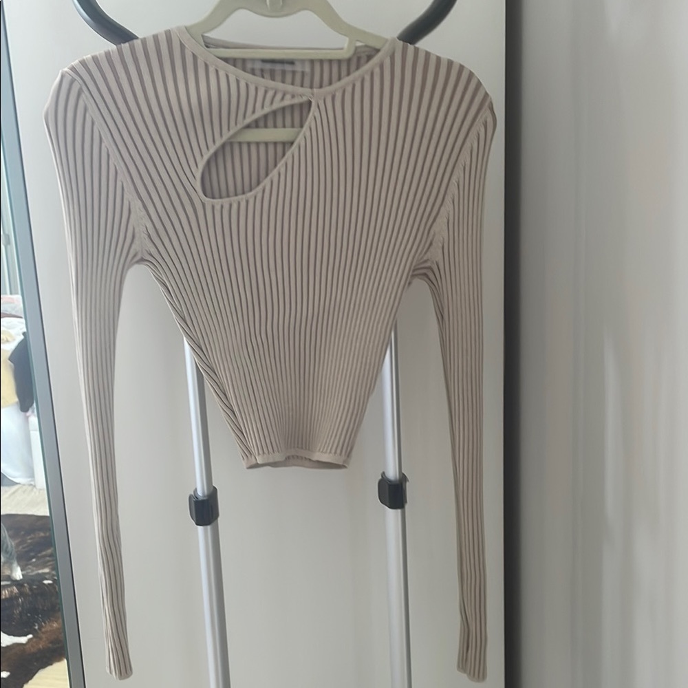 Maniere De Voir Beige Ribbed Women's Top with Cutout